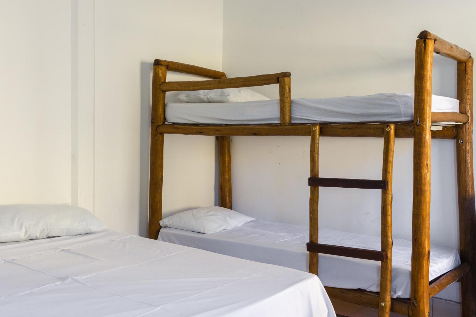 Canyons Camping Capitolio Bagian luar foto